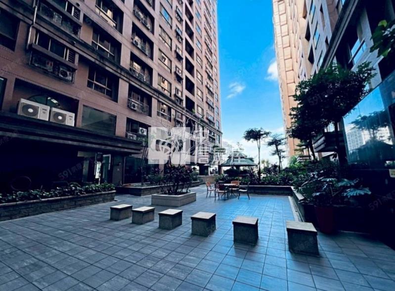 湖映左岸景觀電梯2房房屋室內格局與周邊環境