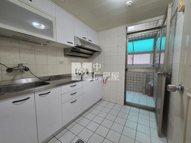 【奔馳】冠倫台北-翰林區3房房屋室內格局與周邊環境