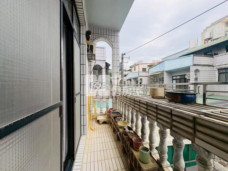 內壢高中旁前院停車美別墅(中信卓越團隊)房屋室內格局與周邊環境