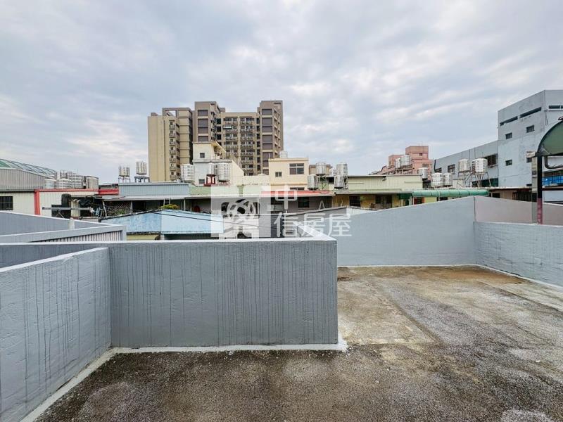 內壢高中旁前院停車美別墅(中信卓越團隊)房屋室內格局與周邊環境