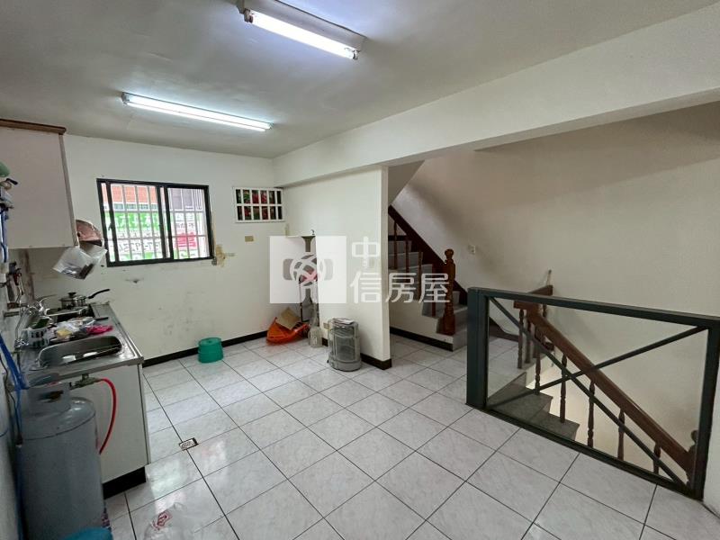 斗六久安別墅房屋室內格局與周邊環境