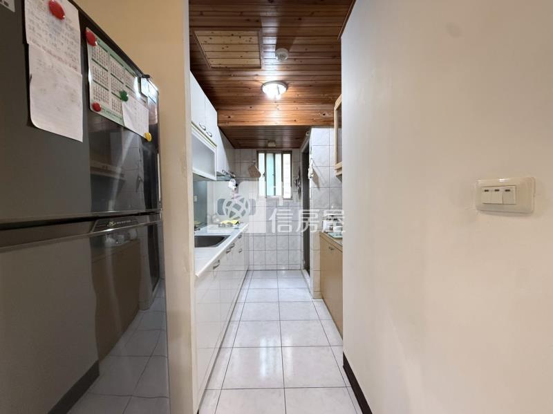 鄉城大鎮幸福四房車位宅房屋室內格局與周邊環境