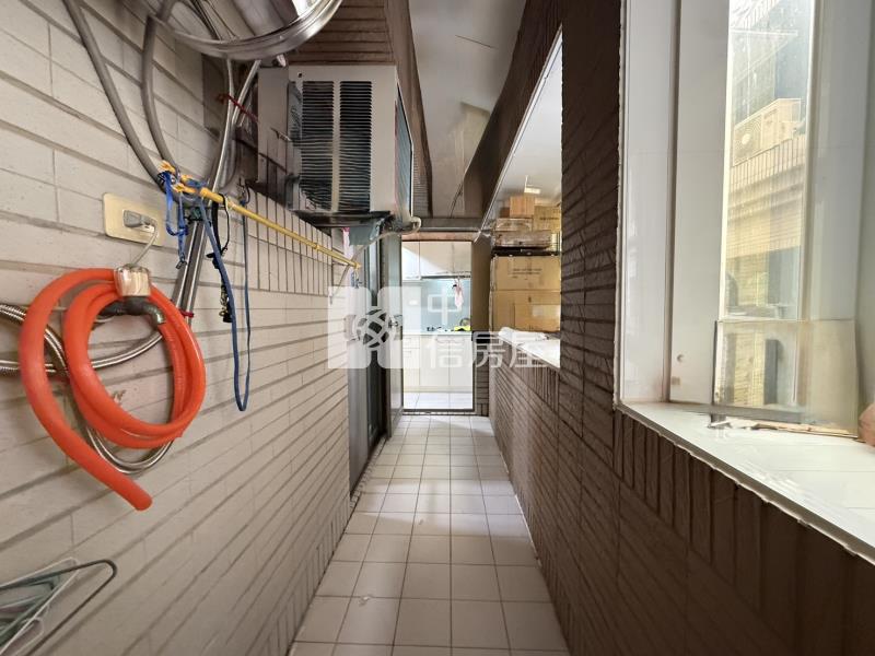 鄉城大鎮幸福四房車位宅房屋室內格局與周邊環境