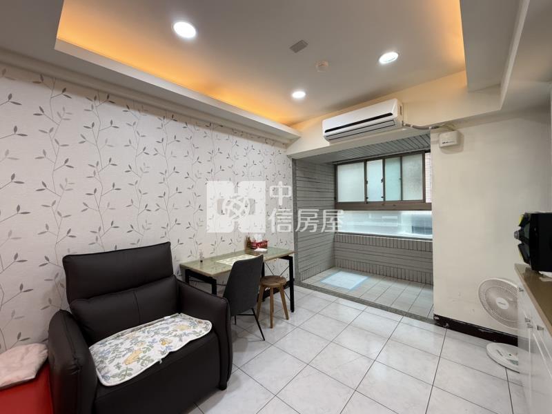 鄉城大鎮幸福四房車位宅房屋室內格局與周邊環境