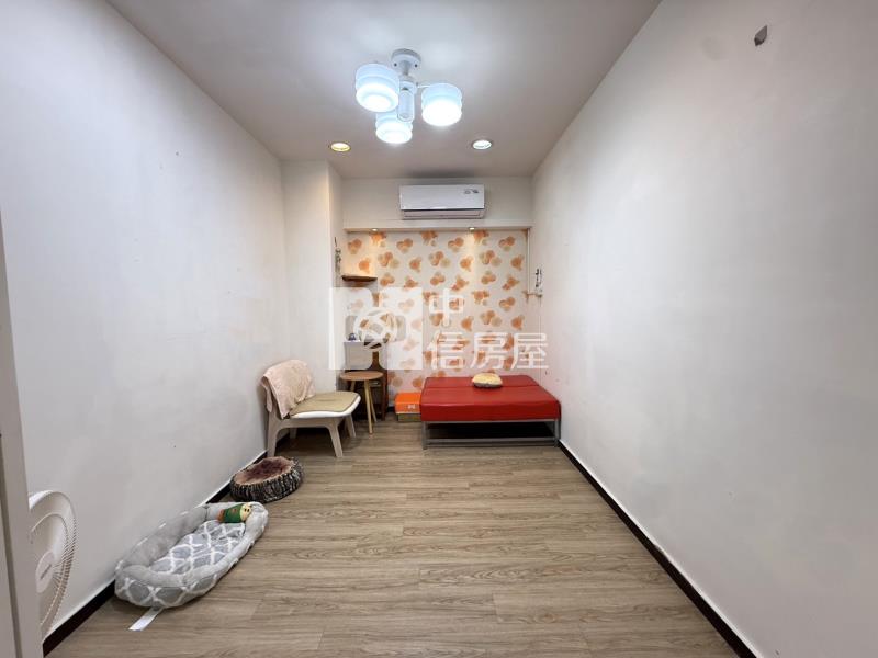 鄉城大鎮幸福四房車位宅房屋室內格局與周邊環境