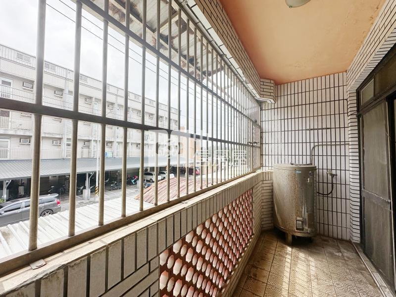 觀音草漯重劃區透天店面房屋室內格局與周邊環境