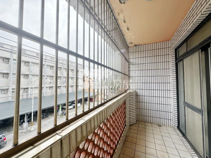 觀音草漯重劃區透天店面房屋室內格局與周邊環境