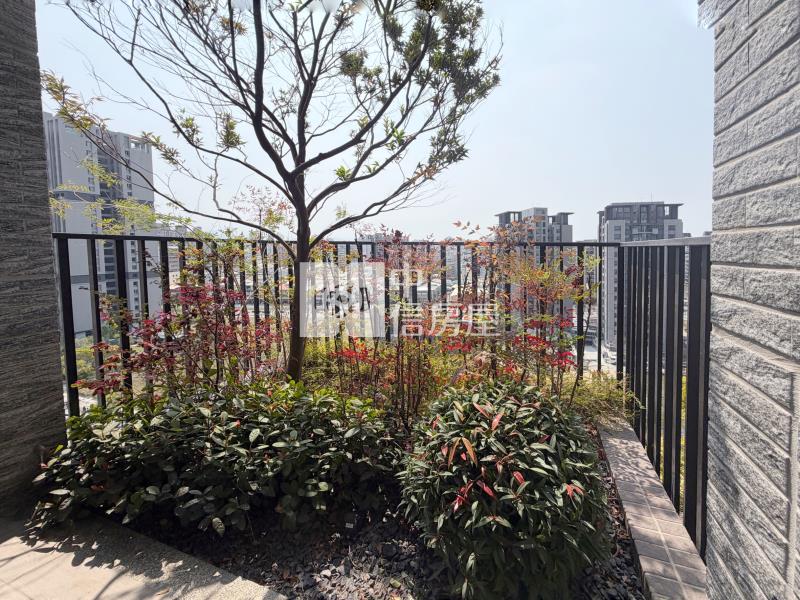 14期上階綠三房雙主臥平車房屋室內格局與周邊環境