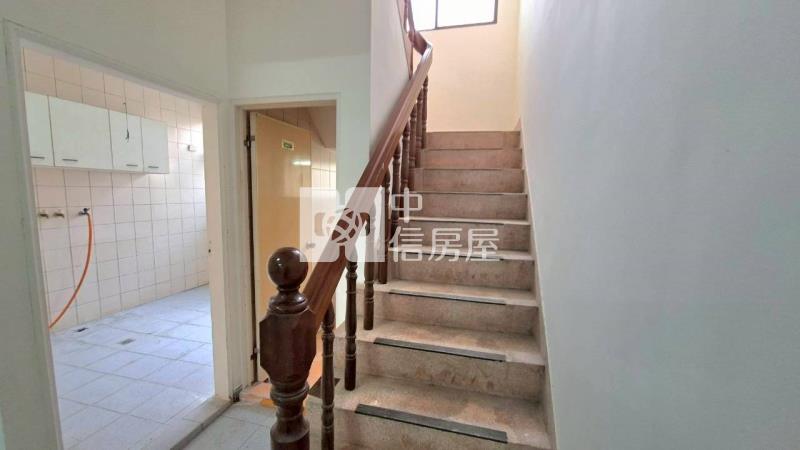 斗六重光美透天房屋室內格局與周邊環境