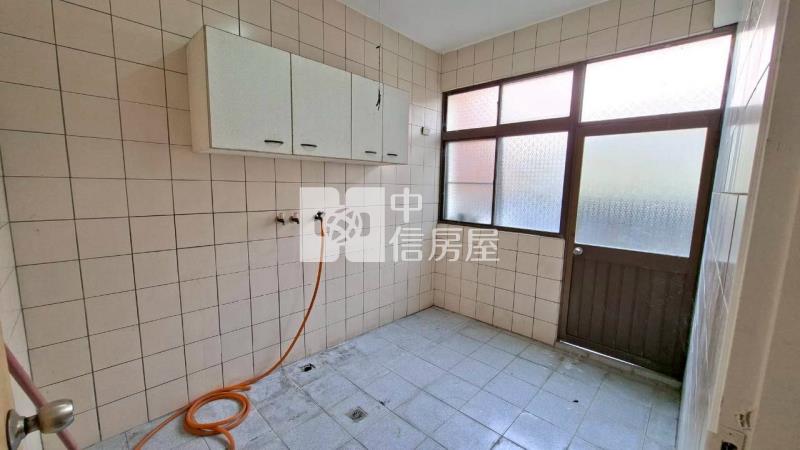 斗六重光美透天房屋室內格局與周邊環境