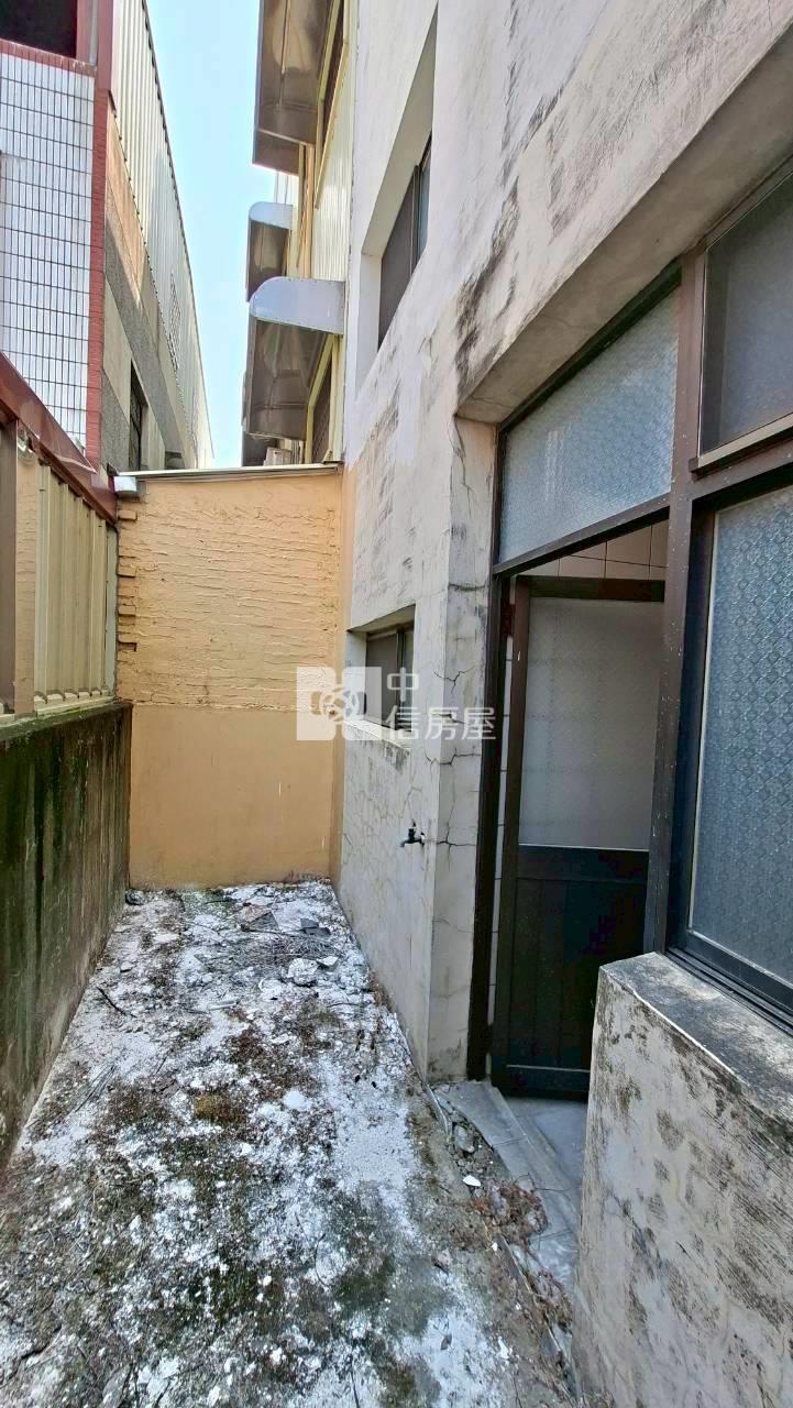 斗六重光美透天房屋室內格局與周邊環境