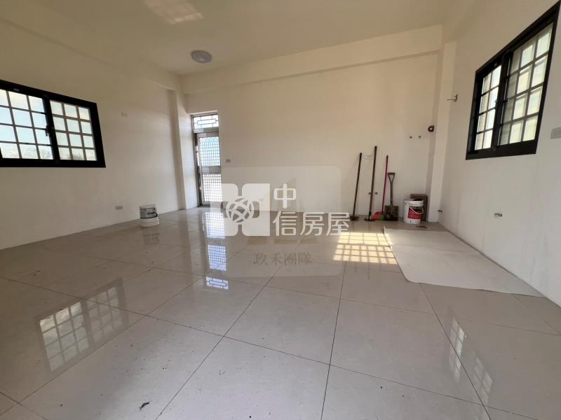 【玖禾】新屋大坡便宜超值美農地合法資材室房屋室內格局與周邊環境