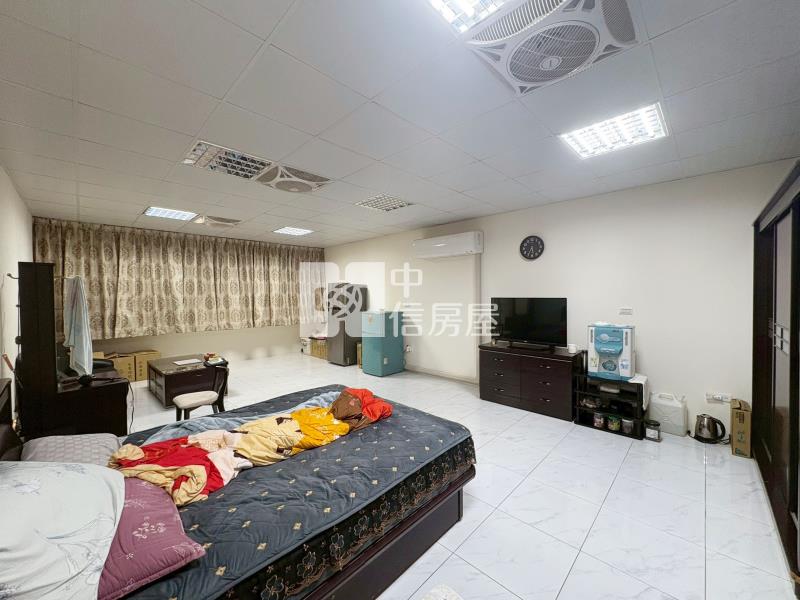 霧峰全新整理中正路雙車透天房屋室內格局與周邊環境