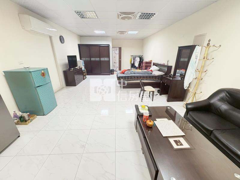 霧峰全新整理中正路雙車透天房屋室內格局與周邊環境