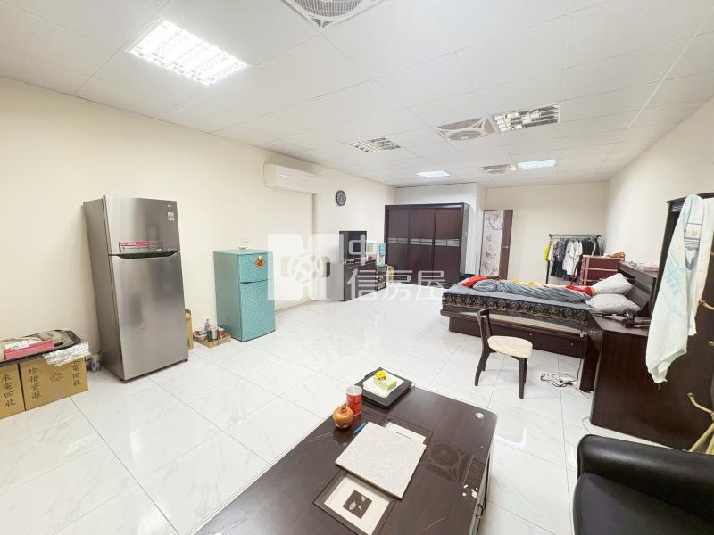 霧峰全新整理中正路雙車透天房屋室內格局與周邊環境