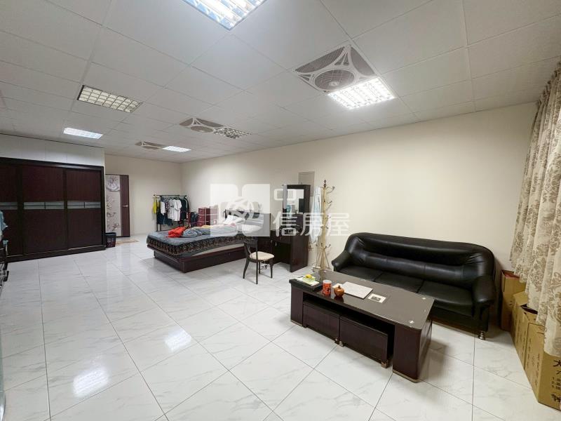 霧峰全新整理中正路雙車透天房屋室內格局與周邊環境