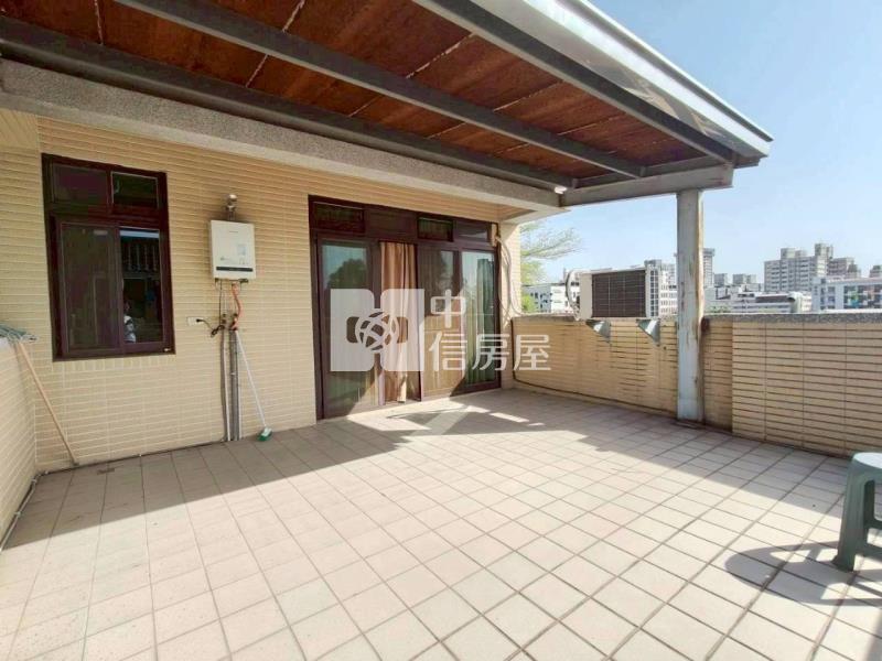 軟體園區星巴克旁大地坪雙車美別墅房屋室內格局與周邊環境