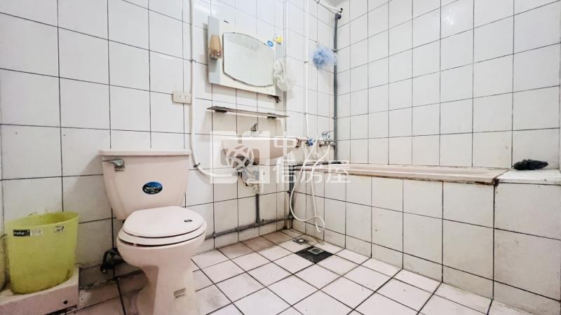 豐田郵局車庫透天房屋室內格局與周邊環境