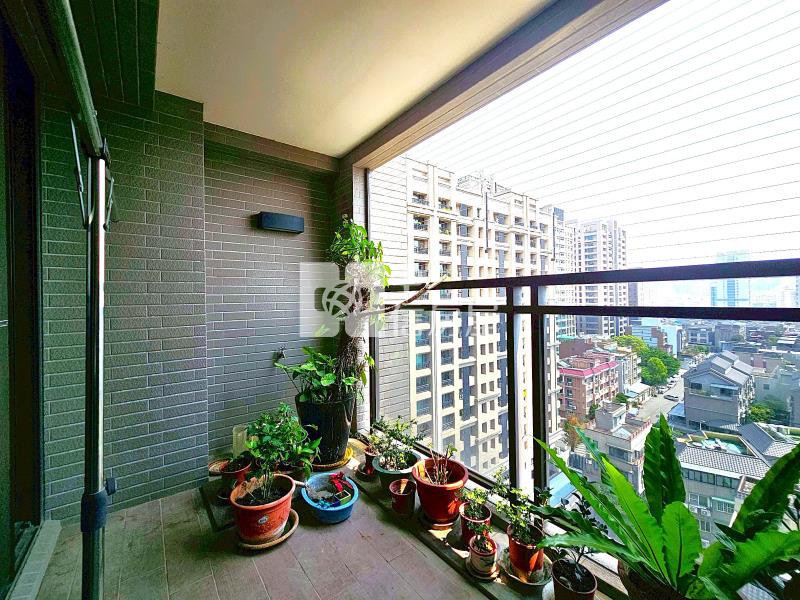 涵境高樓標準四房雙平車房屋室內格局與周邊環境