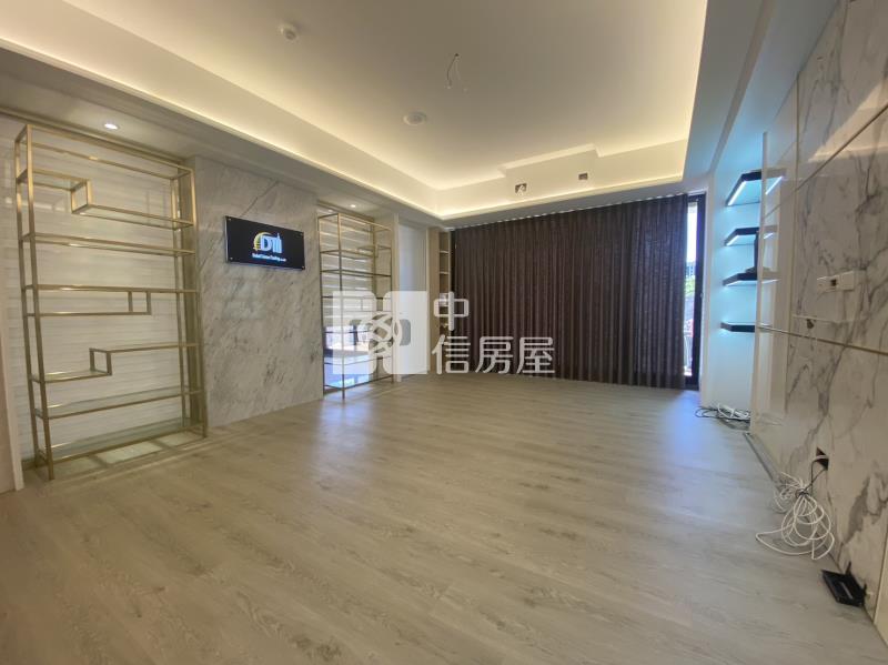 青埔高鐵A18站前之星商辦露台戶房屋室內格局與周邊環境