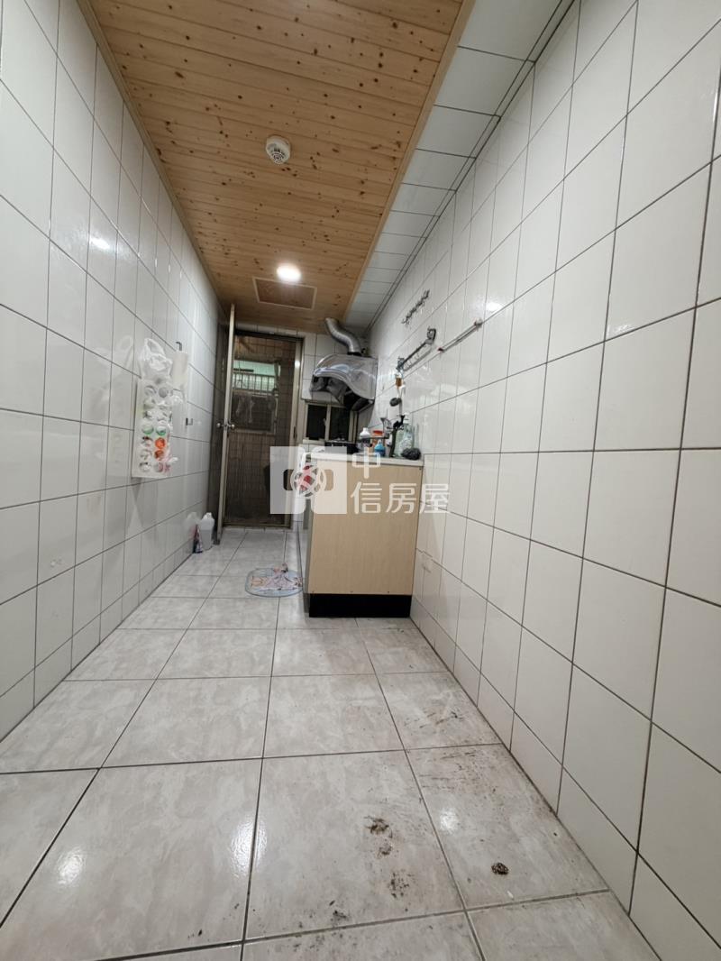 近中壢家樂福.普仁國小大坪數三房(車輪抽)房屋室內格局與周邊環境