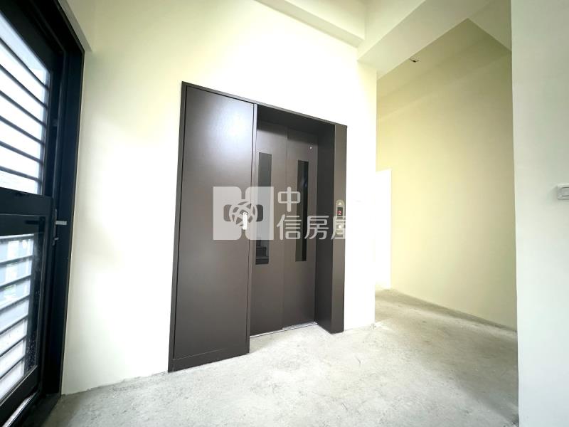 新竹山莊全新電梯別墅房屋室內格局與周邊環境