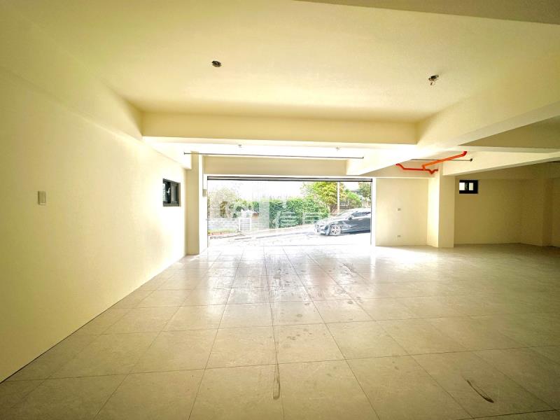 新竹山莊全新電梯別墅房屋室內格局與周邊環境