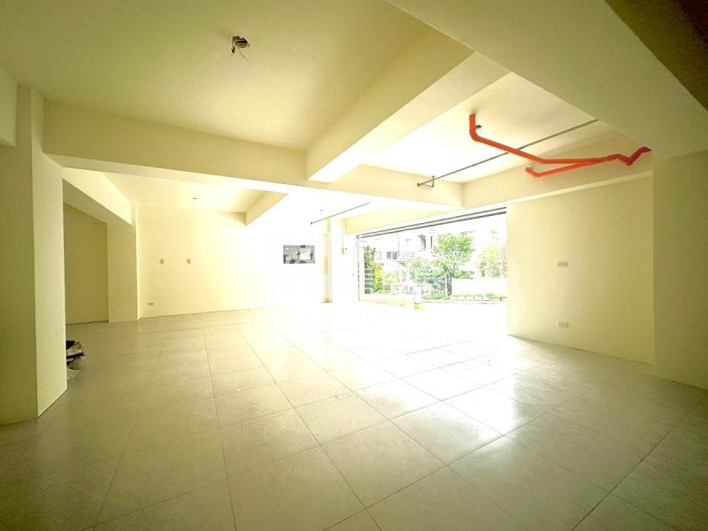 新竹山莊全新電梯別墅房屋室內格局與周邊環境