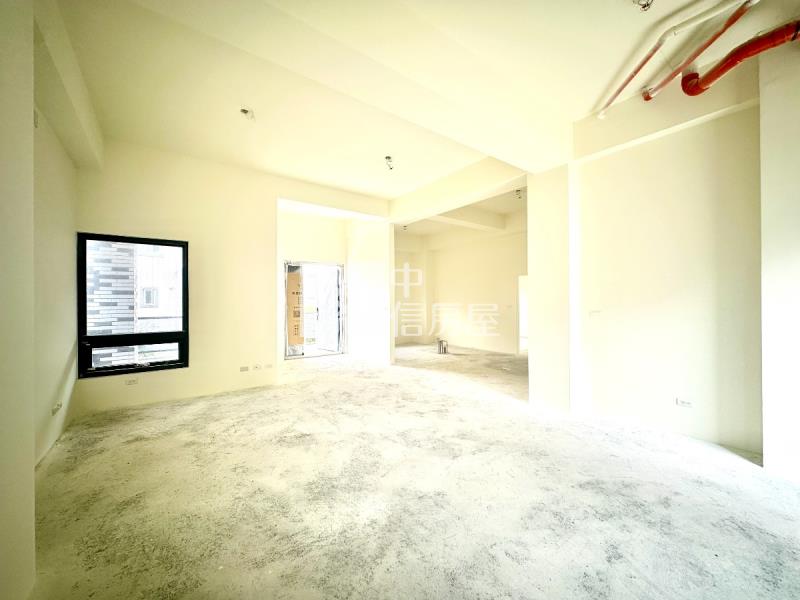 新竹山莊全新電梯別墅房屋室內格局與周邊環境