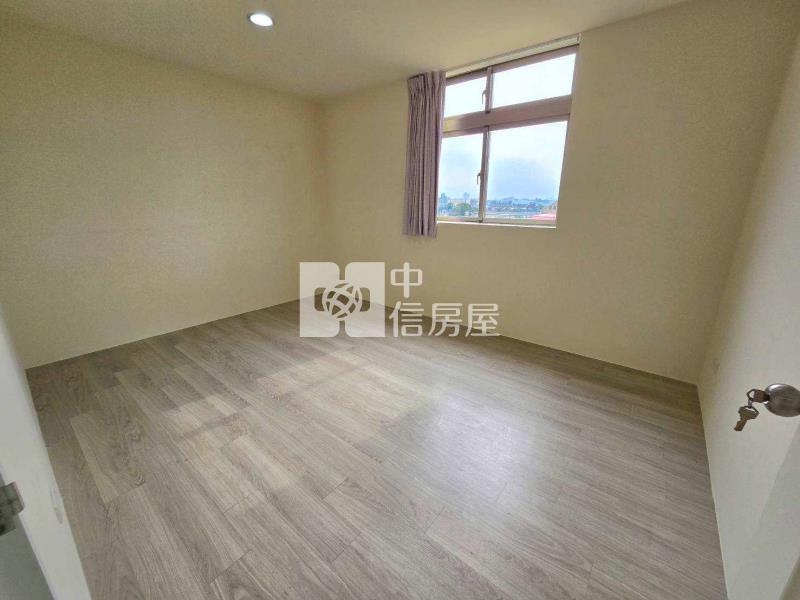 觀音【崙坪】邊間整新美透天房屋室內格局與周邊環境