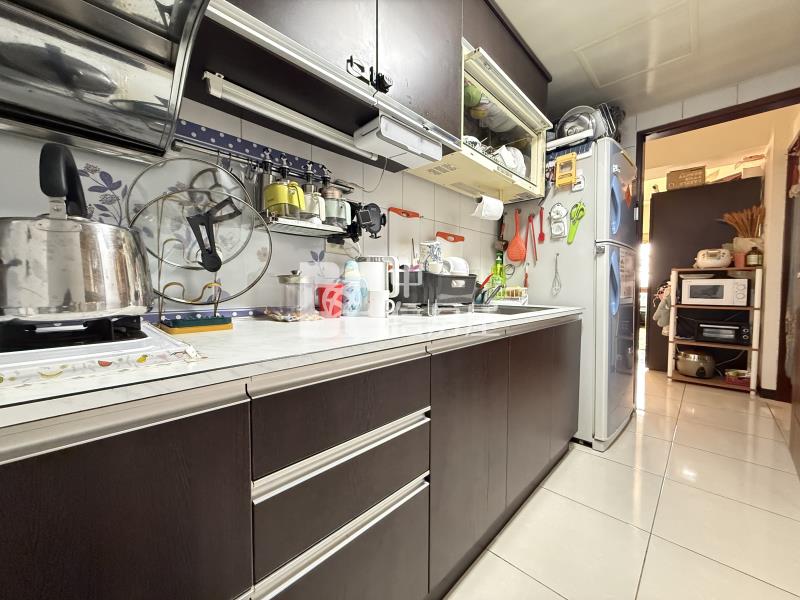 傳世國寶優質稀有四房車房屋室內格局與周邊環境