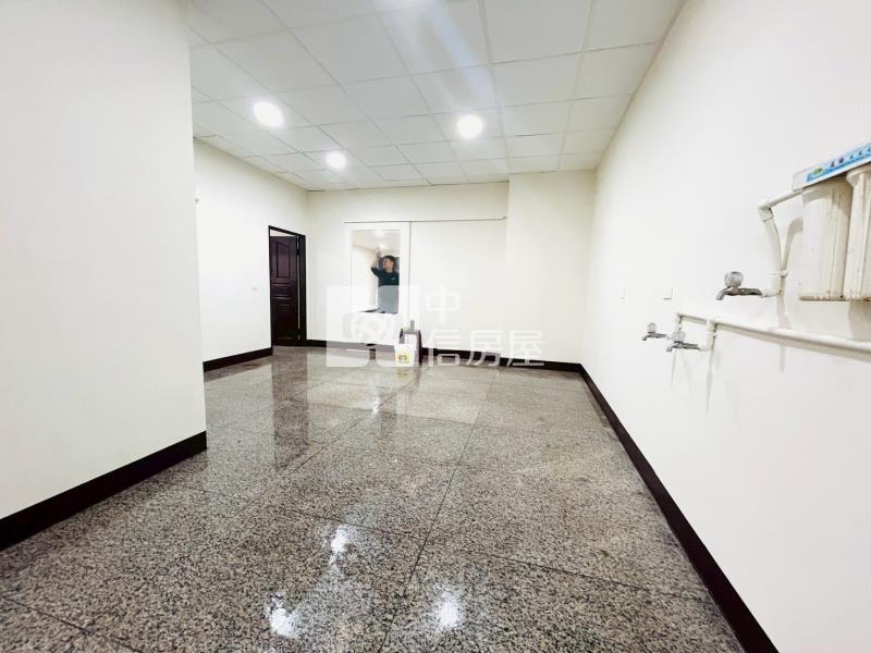 【安家】專任-觀音草漯國中金店面房屋室內格局與周邊環境