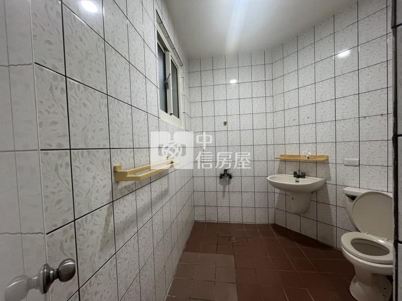 【安家】專任-觀音草漯國中金店面房屋室內格局與周邊環境