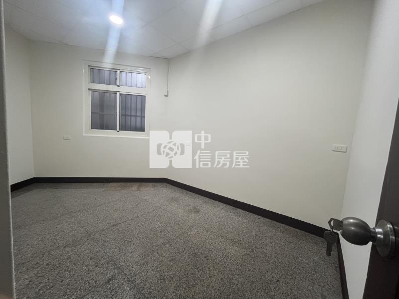 【安家】專任-觀音草漯國中金店面房屋室內格局與周邊環境