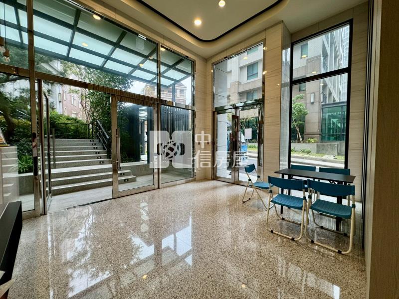 東海大學全新一房兩廳露臺戶車位美廈房屋室內格局與周邊環境