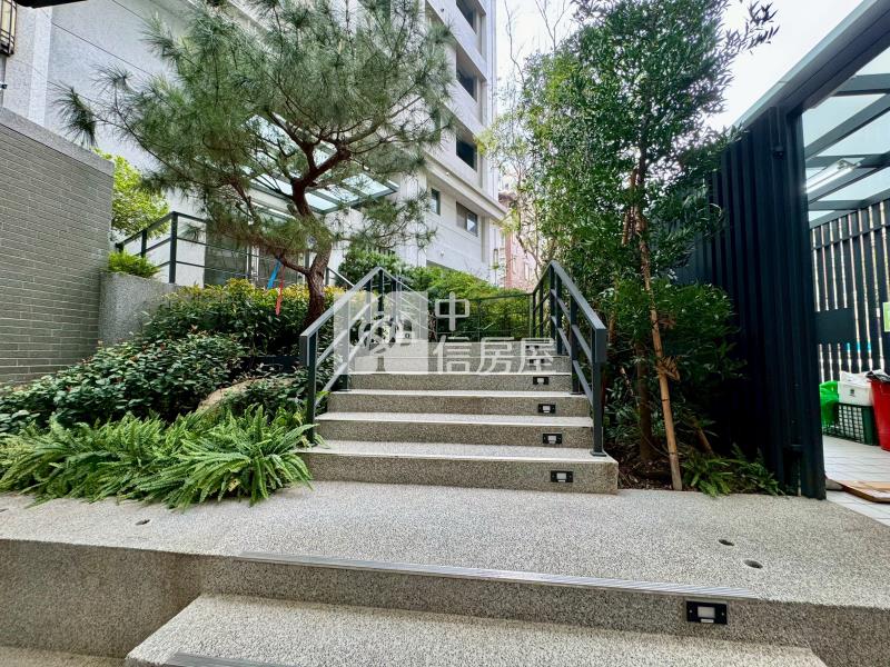 東海大學全新一房兩廳露臺戶車位美廈房屋室內格局與周邊環境