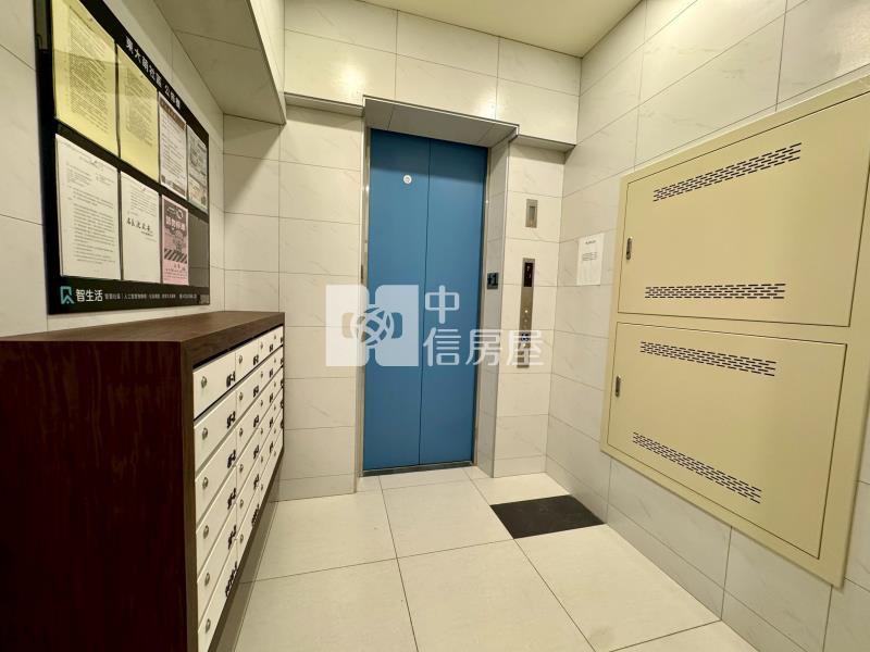 東海大學全新一房兩廳露臺戶車位美廈房屋室內格局與周邊環境