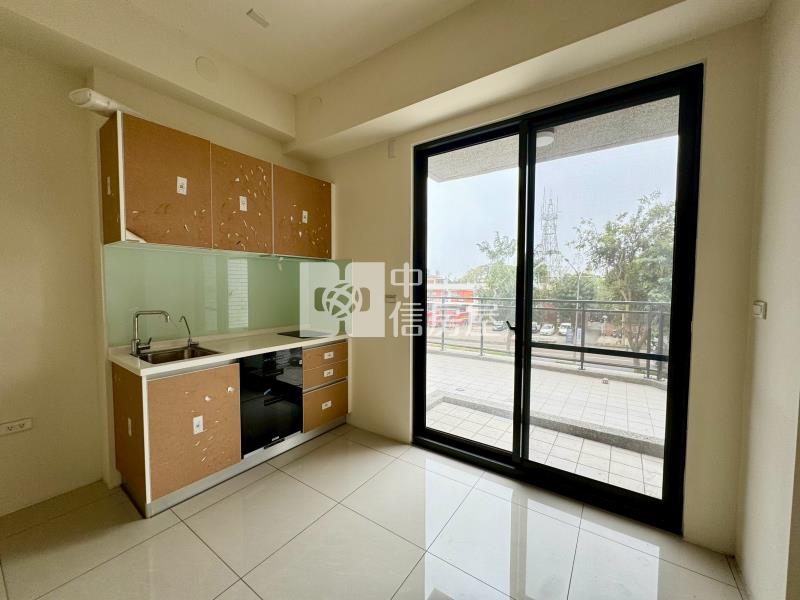 東海大學全新一房兩廳露臺戶車位美廈房屋室內格局與周邊環境