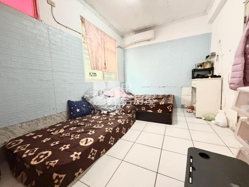 【安家】專任-新屋邊間前院停車透天房屋室內格局與周邊環境