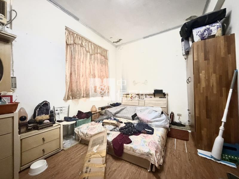 【安家】專任-新屋邊間前院停車透天房屋室內格局與周邊環境