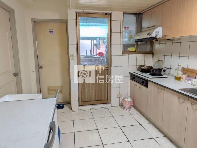 平鎮公所商圈華廈房屋室內格局與周邊環境