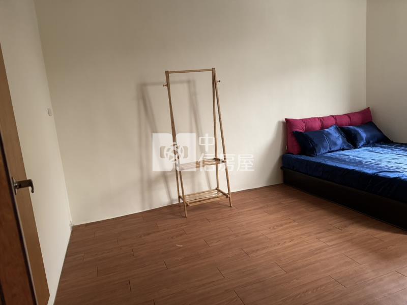 梅龍二街美透天房屋室內格局與周邊環境