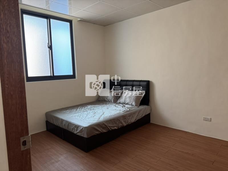 梅龍二街美透天房屋室內格局與周邊環境