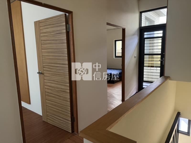 梅龍二街美透天房屋室內格局與周邊環境