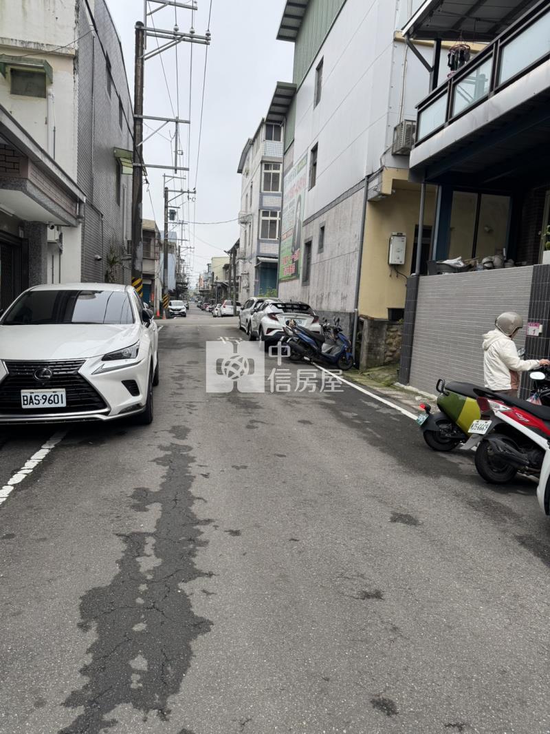 梅龍二街美透天房屋室內格局與周邊環境