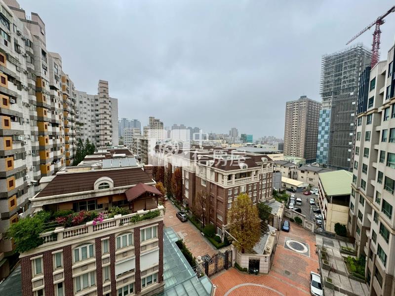 東海大學全新落成2房平車視野戶2房屋室內格局與周邊環境