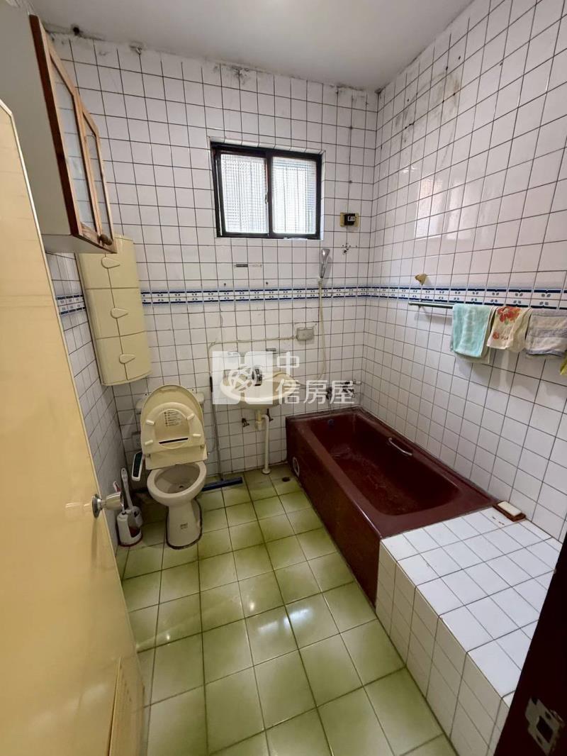 復旦路邊間大透天