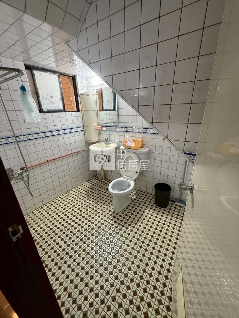 復旦路邊間大透天房屋室內格局與周邊環境