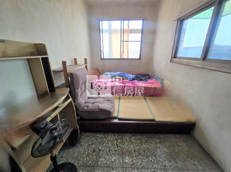 僑泰高中5樓健身公寓(專任)房屋室內格局與周邊環境