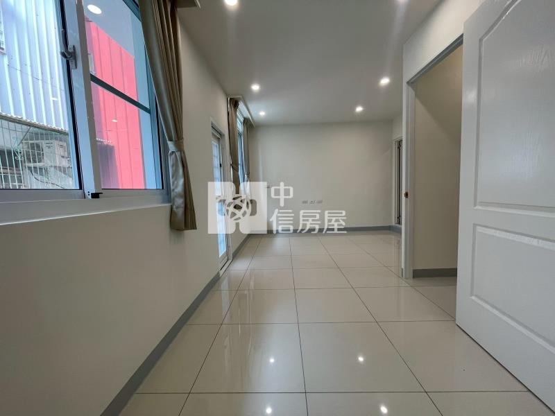 中庄田字型車庫別墅房屋室內格局與周邊環境